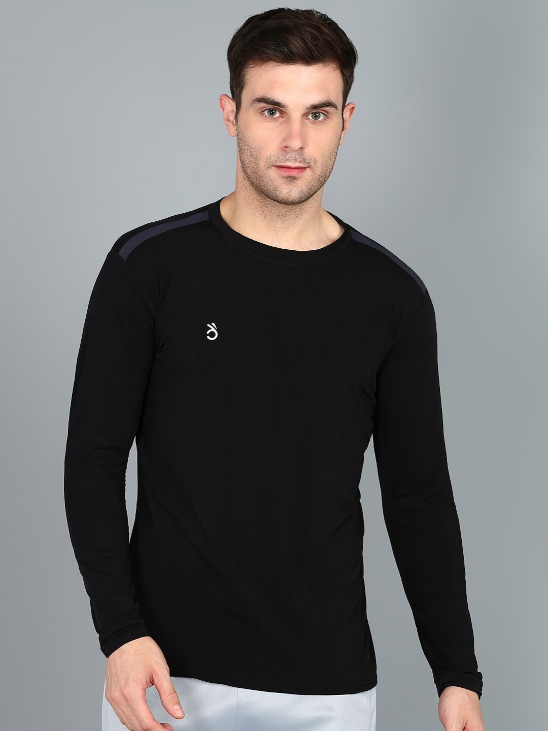 

Moda Rapido Men Dri-FIT Applique Slim Fit T-shirt, Black