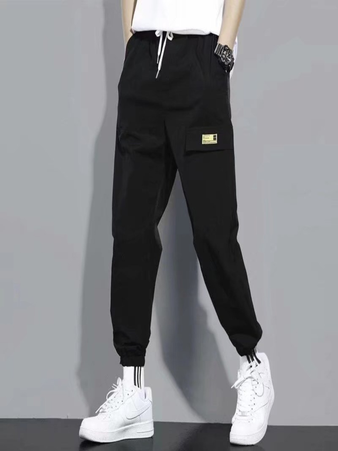 

HERE&NOW Men Joggers Trousers, Black