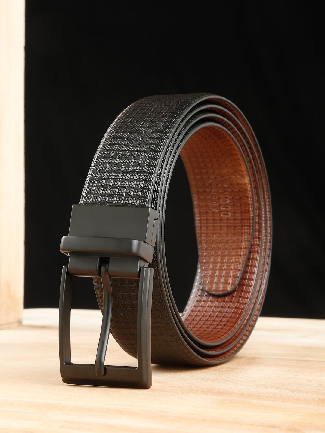 

Teakwood Leathers Men Textured Leather Reversible Formal Belt, Black