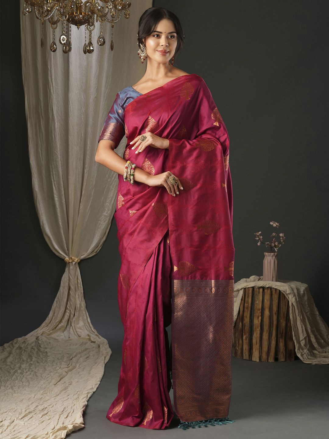 

Mitera Ethnic Motifs Zari Silk Blend Banarasi Saree, Pink