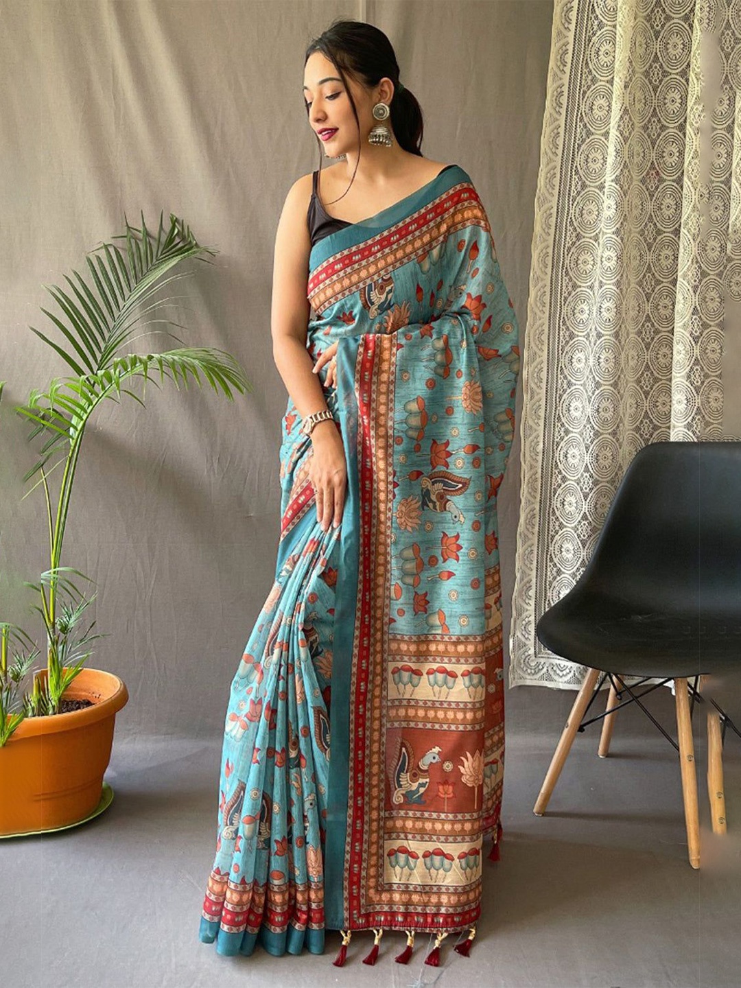 

FASHION STROM Kalamkari Silk Blend Saree, Blue
