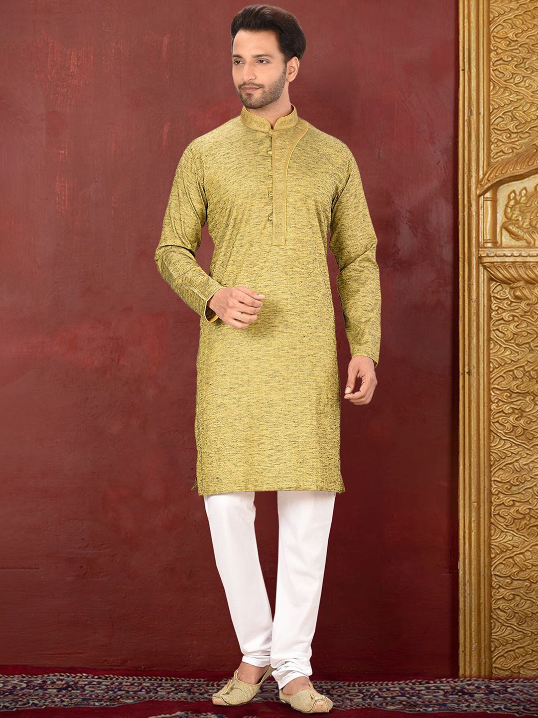 

RANAK Men Embroidered Regular Kurta with Pyjamas, Green