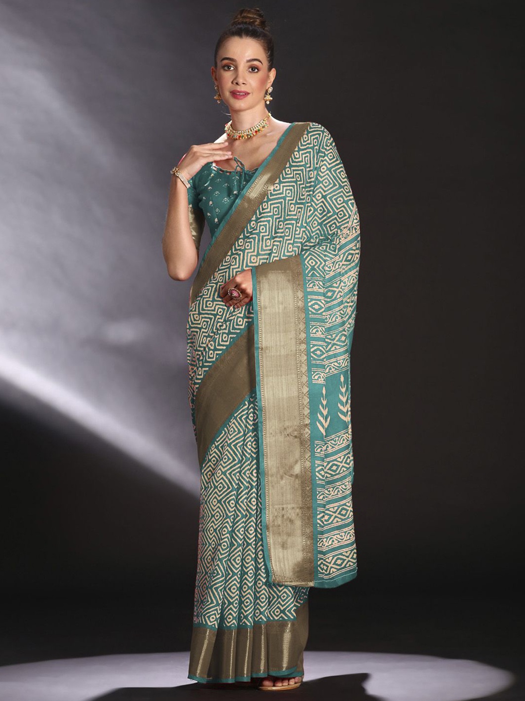 

Anouk Rustic Zari Art Silk Sungudi Saree, Blue