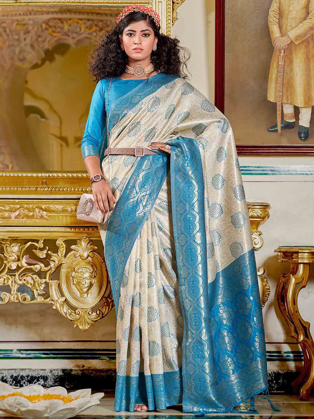 

FASHION STROM Woven Design Zari Silk Blend Banarasi Saree, White