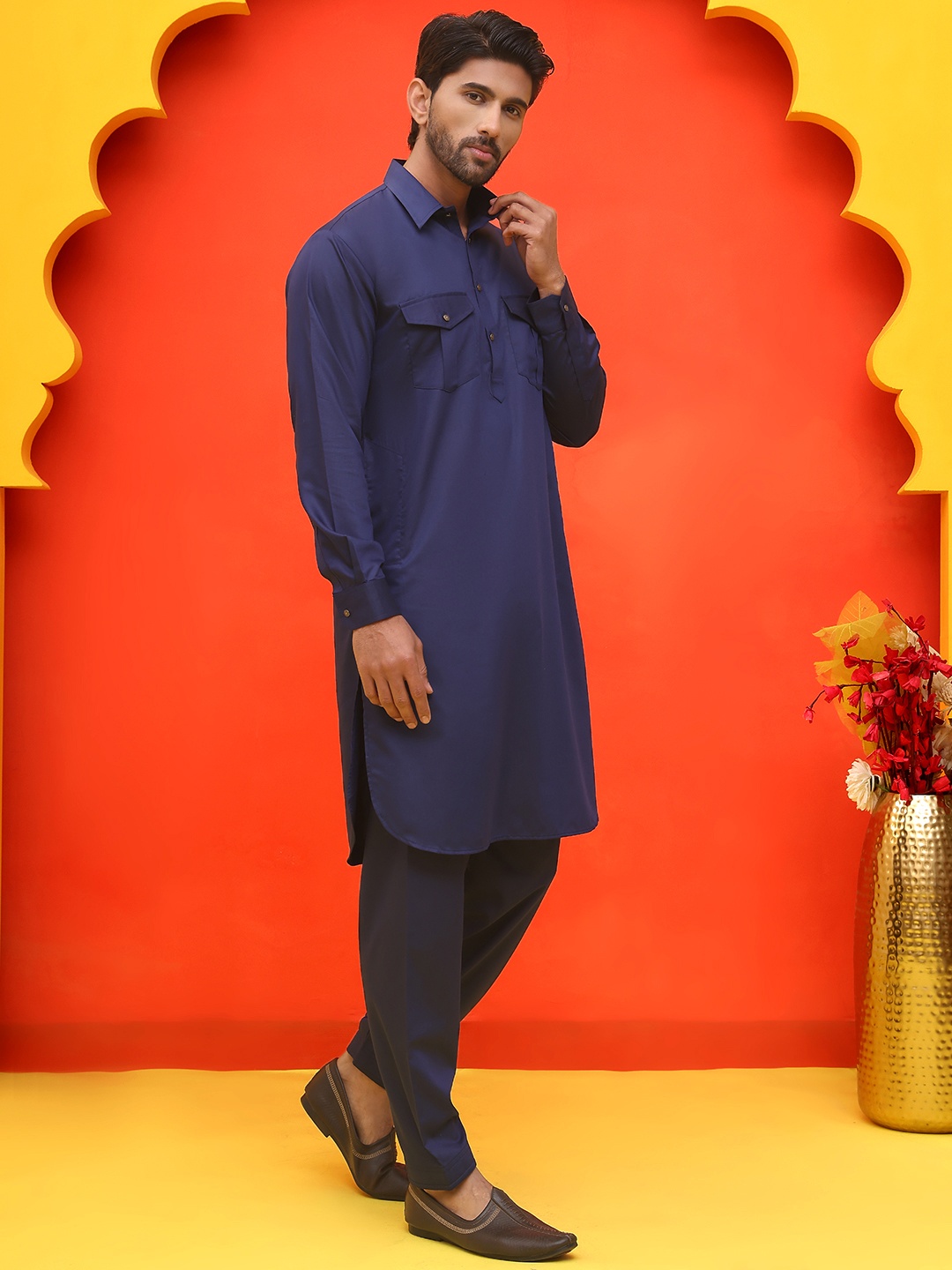 

Jompers Men Regular Kurta with Salwar, Navy blue