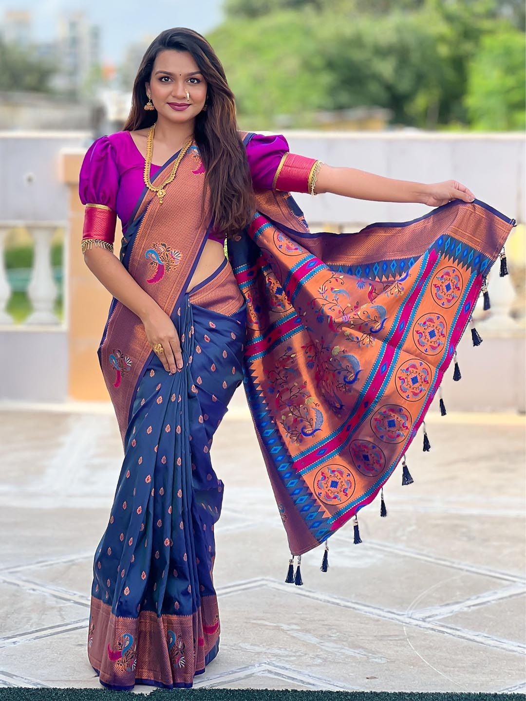 

Divyadham Textiles Woven Design Zari Pure Silk Paithani Saree, Navy blue