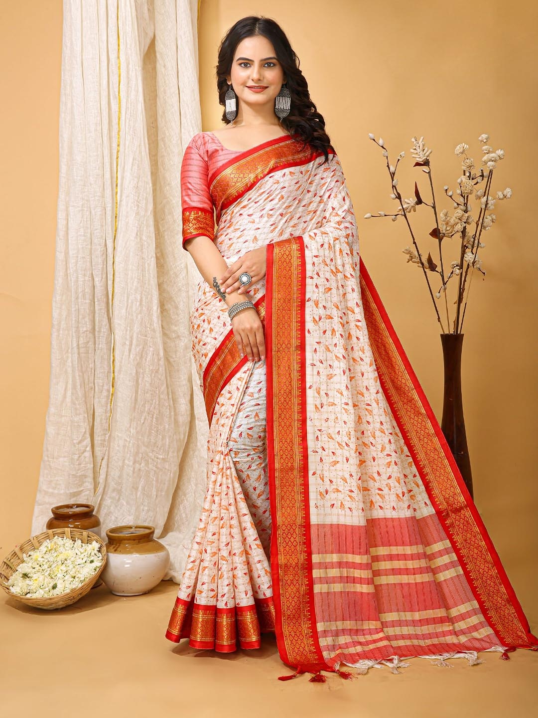 

HI FI NX Ethnic Motifs Zari Silk Cotton Banarasi Saree, White