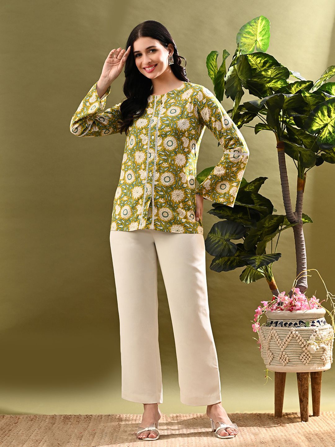 

Sangria Printed Lace Detail Cotton Tunic, Green