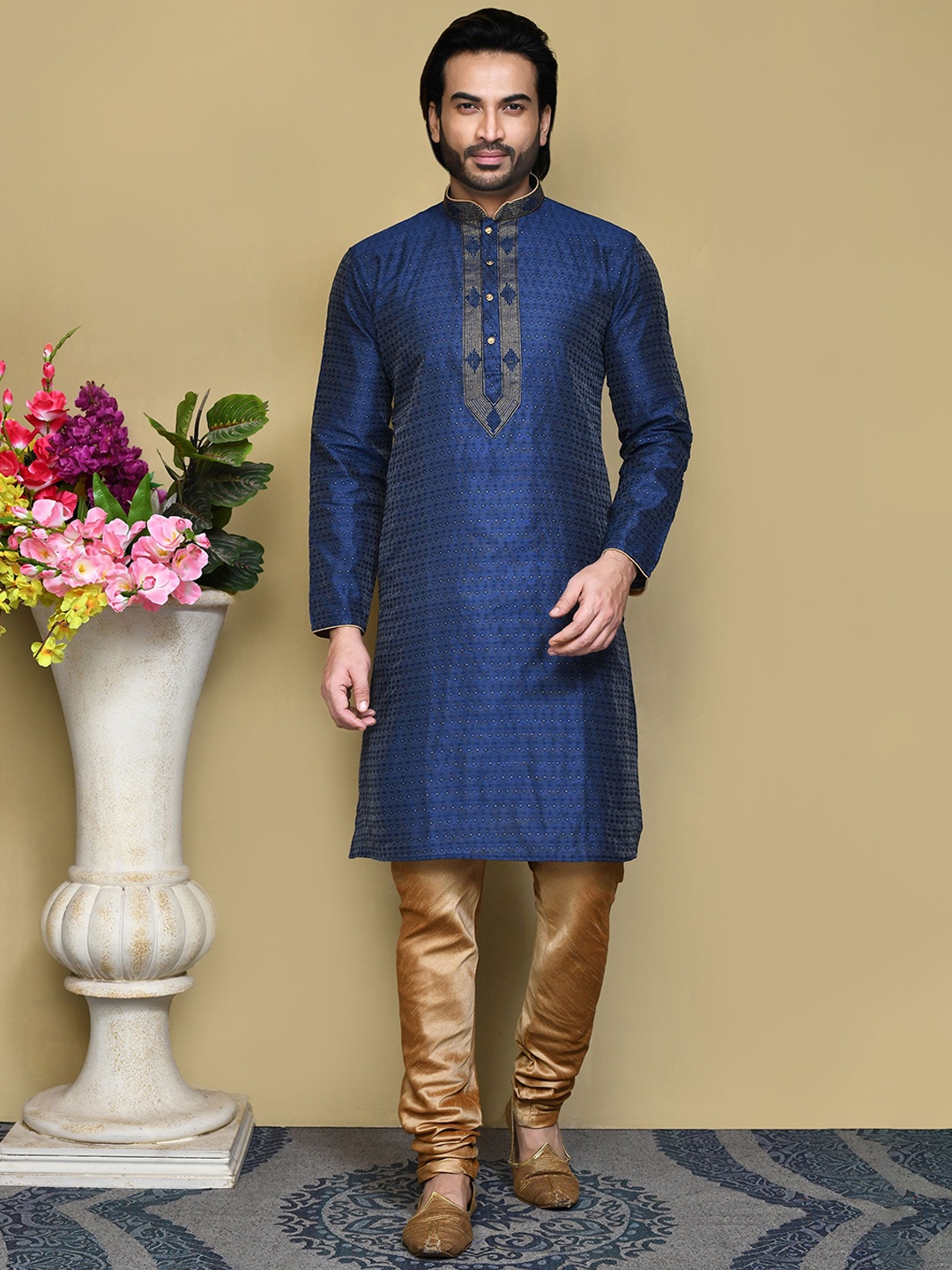 

RANAK Men Embroidered Regular Kurta with Pyjamas, Blue