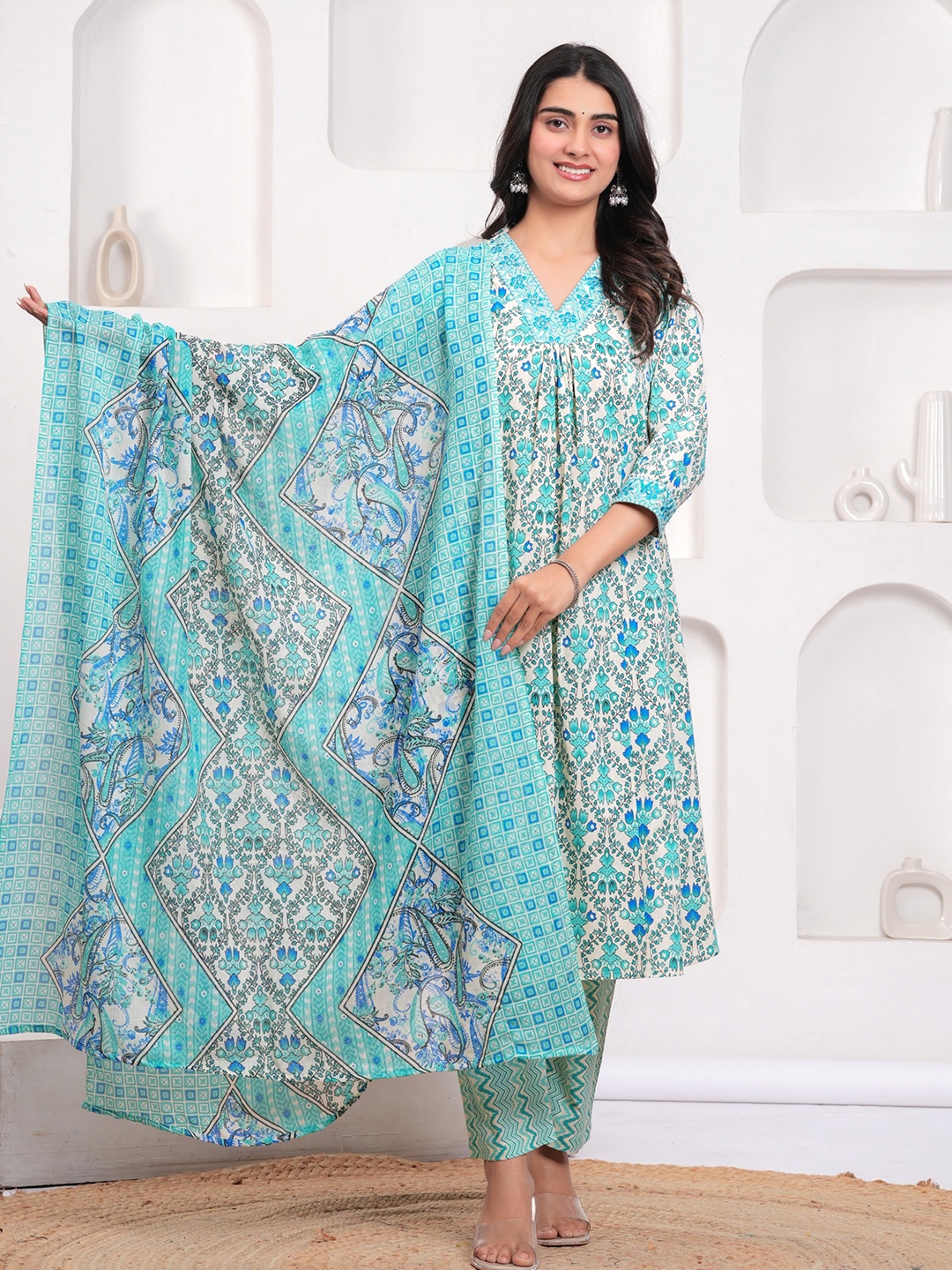 

kipek Women Floral Regular Pure Cotton Kurta with Pyjamas & With Dupatta, Blue