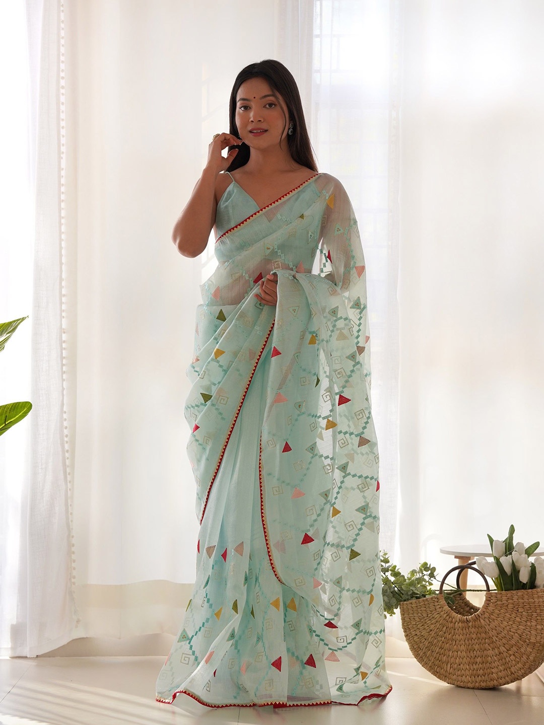 

DIVASTRI Embroidered Organza Saree, Blue