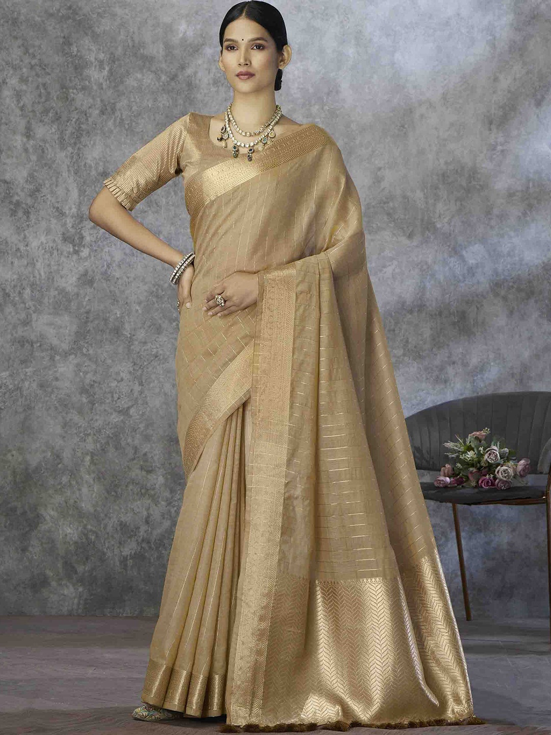 

DIVASTRI Zari Silk Blend Saree, Coffee brown