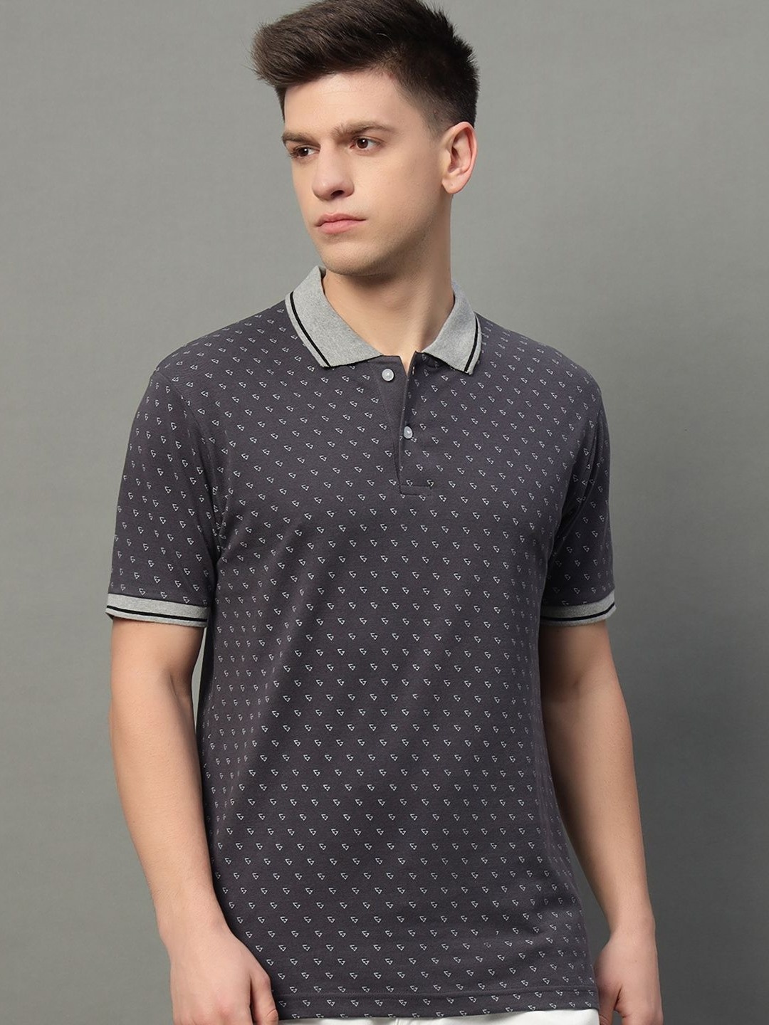 

XYRIS Men Polka Dot Printed Polo Collar T-shirt, Grey