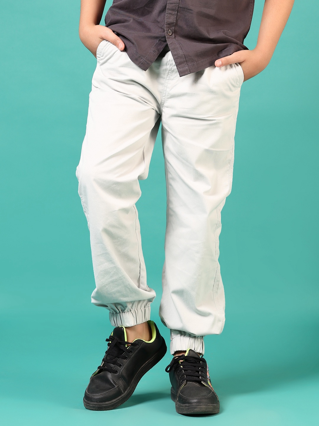 

V-Mart Boys Joggers Trousers, Grey