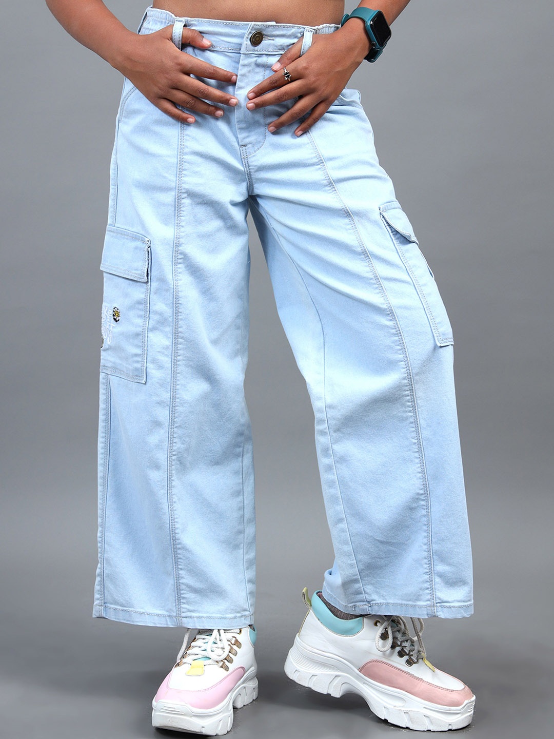 

UNDER FOURTEEN ONLY Girls Mildly Distressed Heavy Fade Jeans, Blue