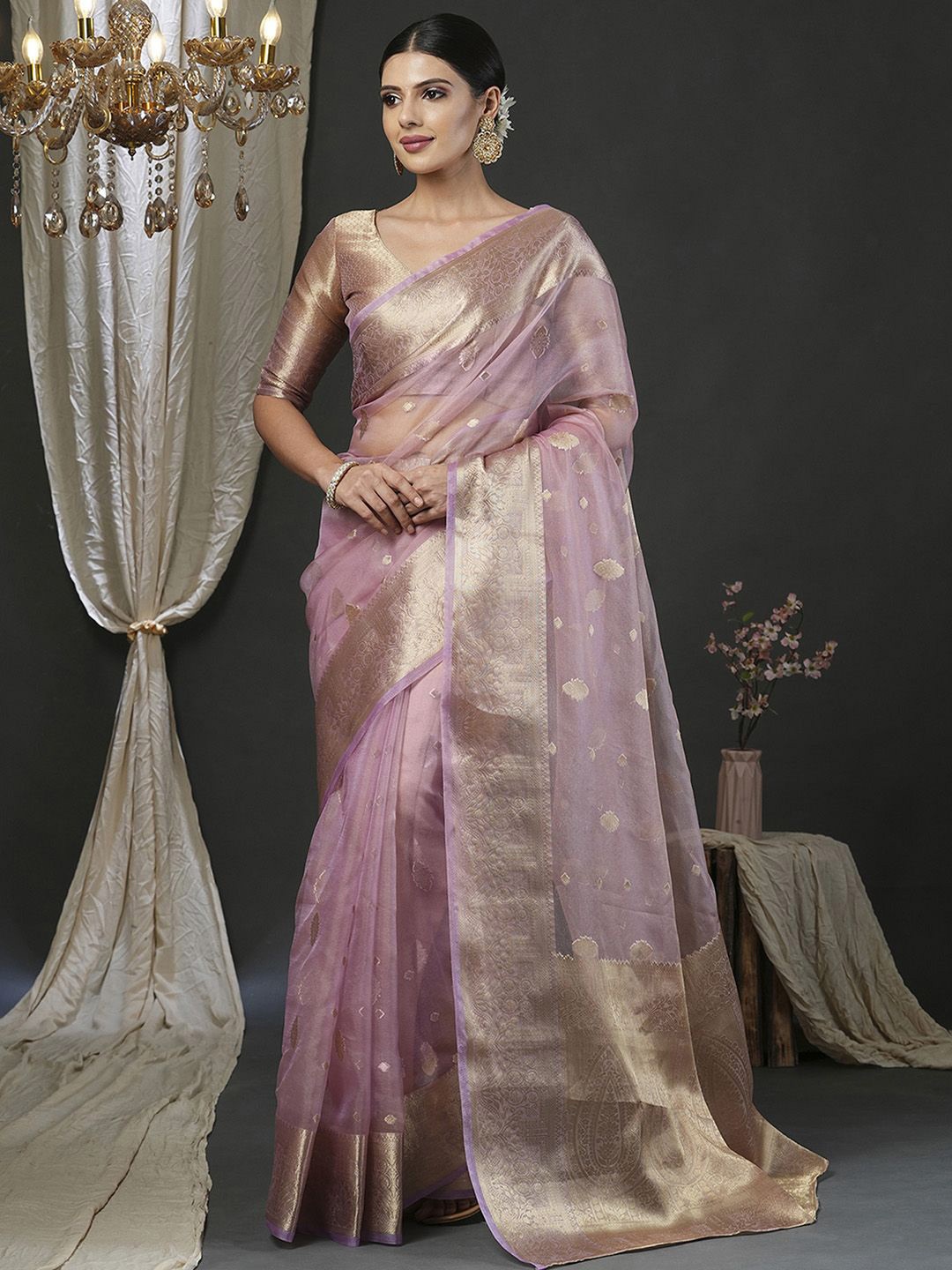 

Mitera Ethnic Motifs Zari Organza Banarasi Saree, Mauve