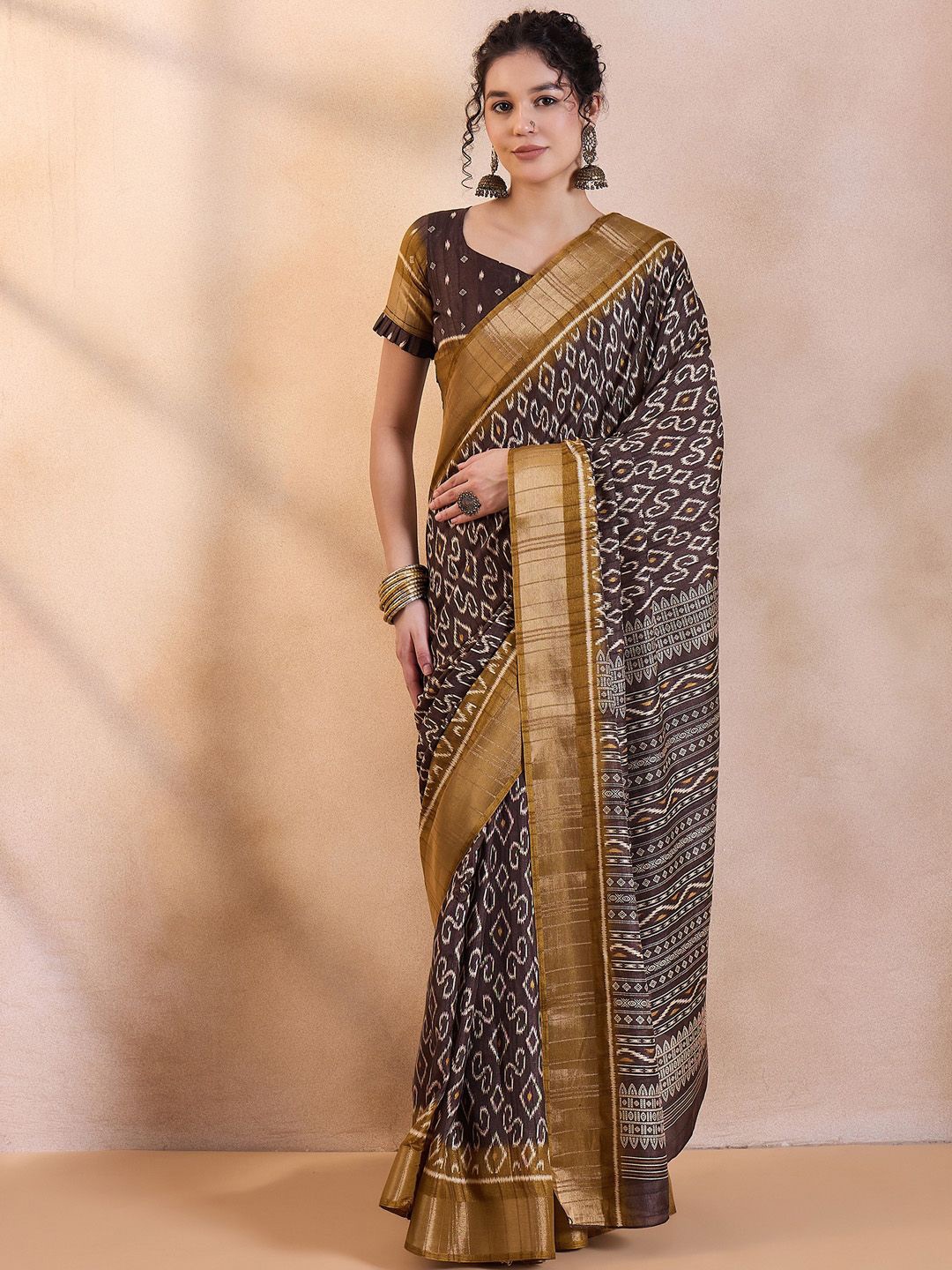 

Mitera Silk Blend Sungudi Saree, Brown