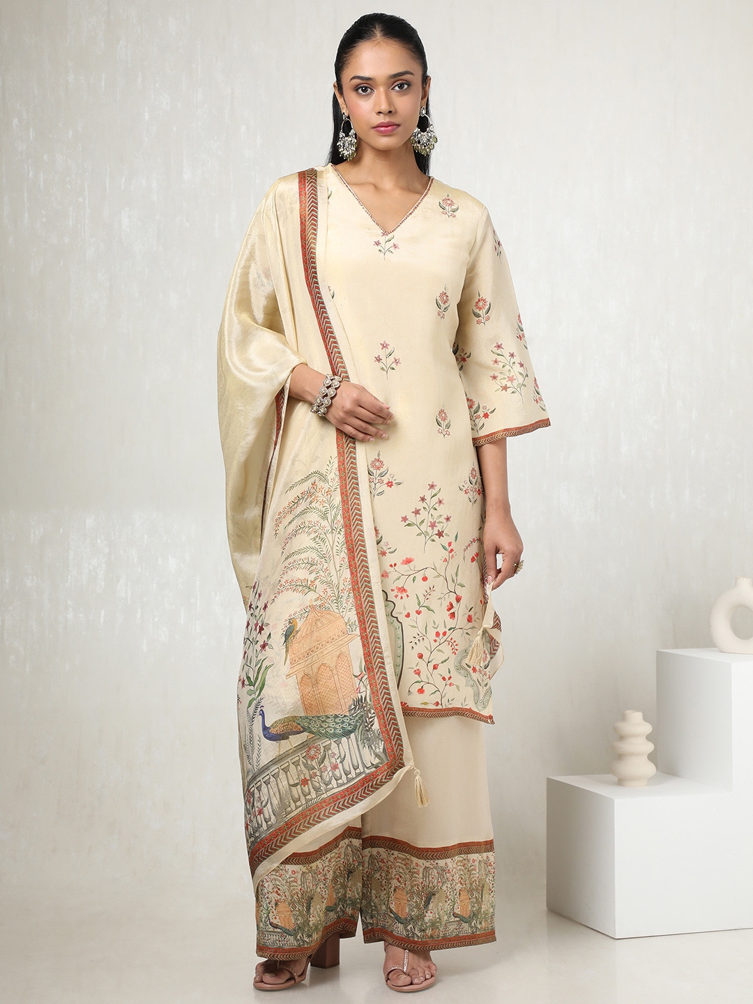 

Soch Women Floral Printed Regular Beads and Stones Kurta with Palazzos & With Dupatta, Beige