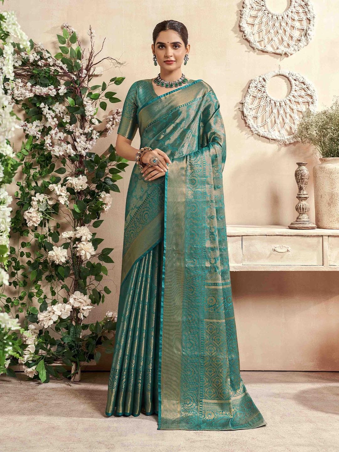 

DIVASTRI Ethnic Motifs Zari Silk Blend Dharmavaram Saree, Turquoise blue