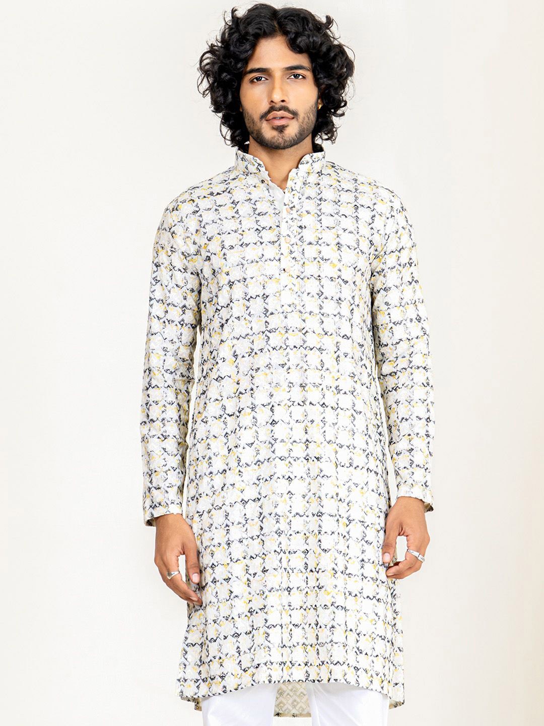 

Tistabene Floral Embroidered Thread Work Straight Kurta, White