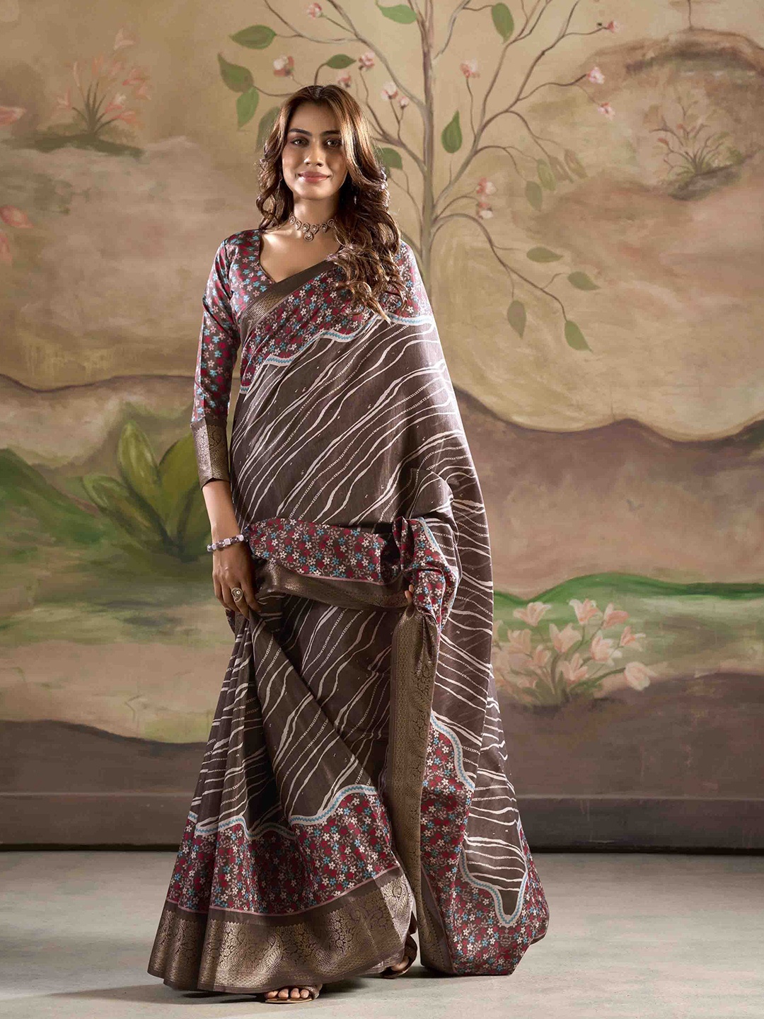 

DIVASTRI Striped Zari Silk Blend Saree, Coffee brown