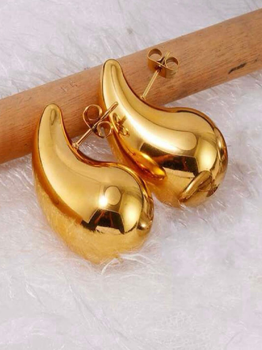 

Crazy Fashion Teardrop Shaped Drop Earrings, Gold