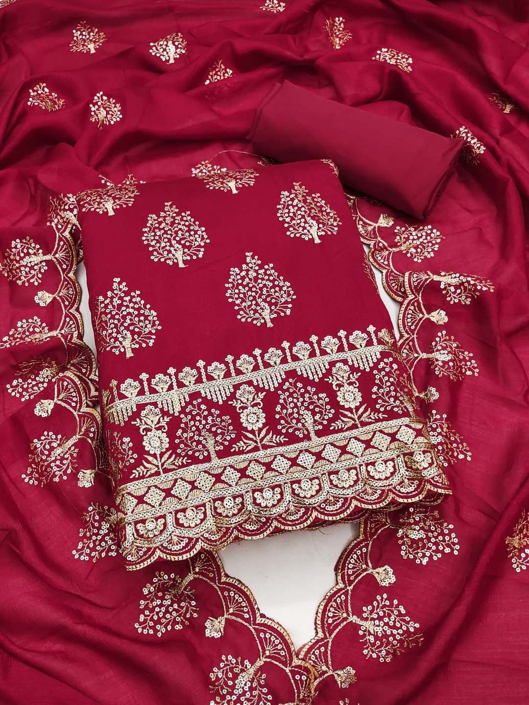 

SWARNGANGA TEX Floral Embroidered Sequinned Georgette Unstitched Dress Material, Red