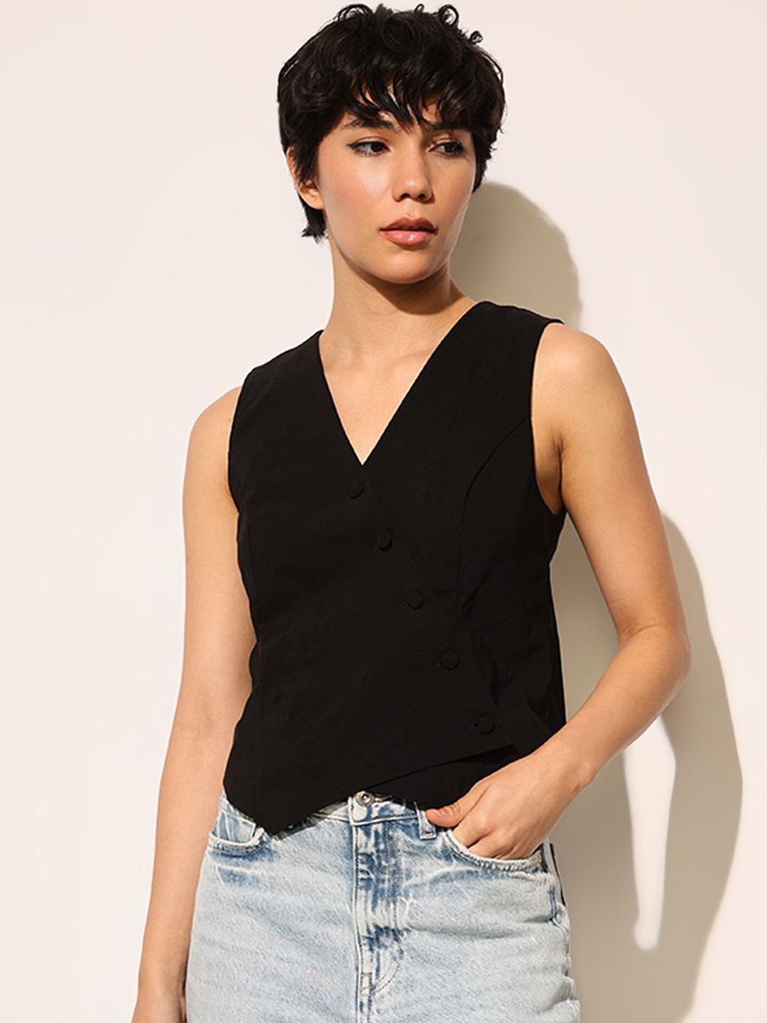 

ONLY V-Neck Sleeveless Slim Fit Vest Top, Black