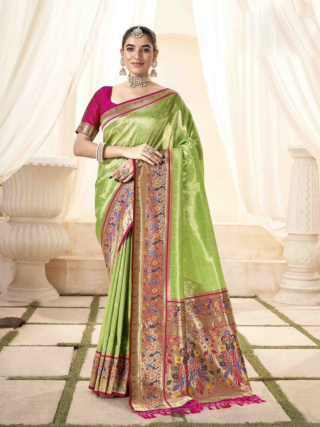 

DIVASTRI Woven Design Zari Silk Blend Paithani Saree, Green