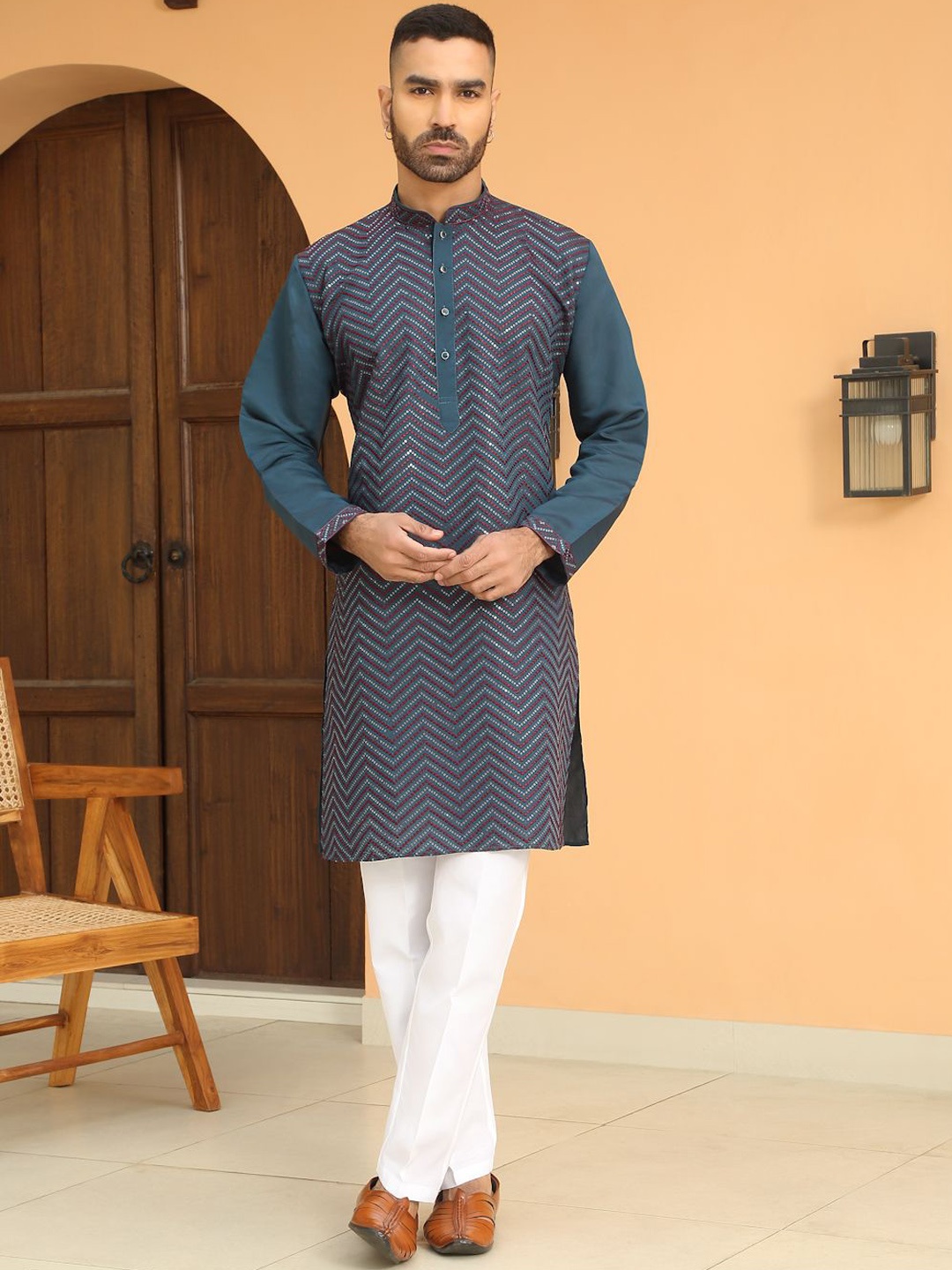 

KRAFT INDIA LUXE Men Embroidered Regular Sequinned Kurta with Trousers, Blue
