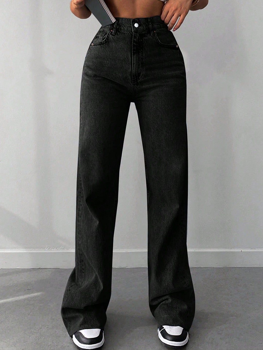 

DressBerry Women Comfort Straight Fit High-Rise Light Fade Acid Wash Stretchable Jeans, Black