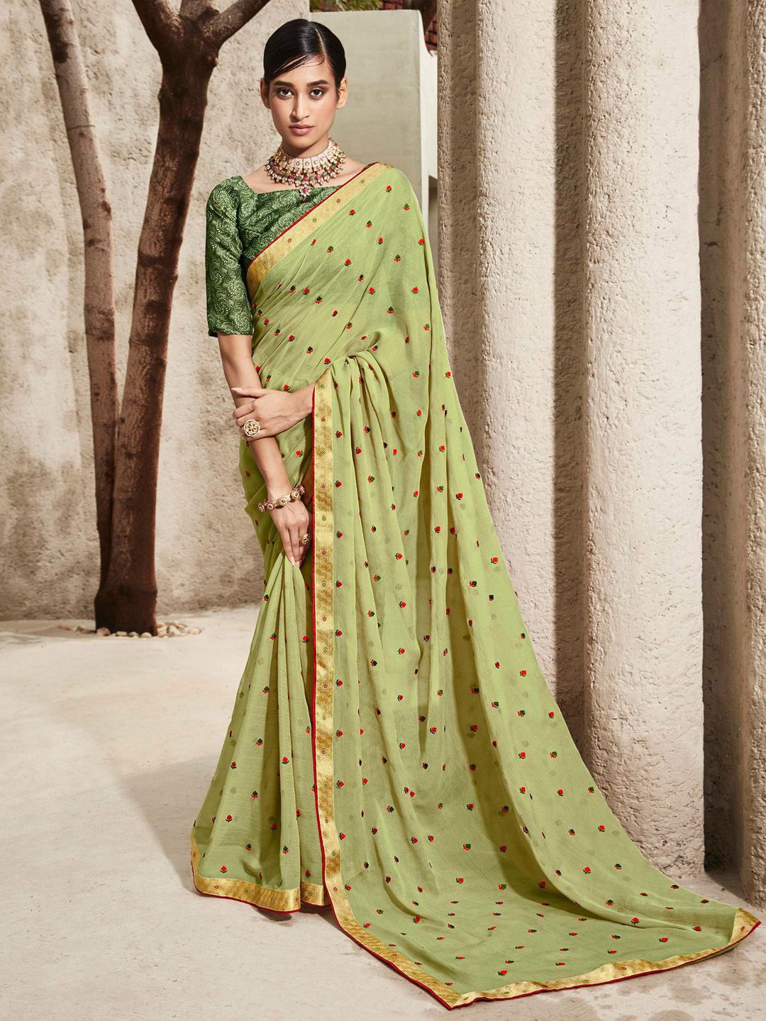 

Mitera Floral Poly Chiffon Saree, Green