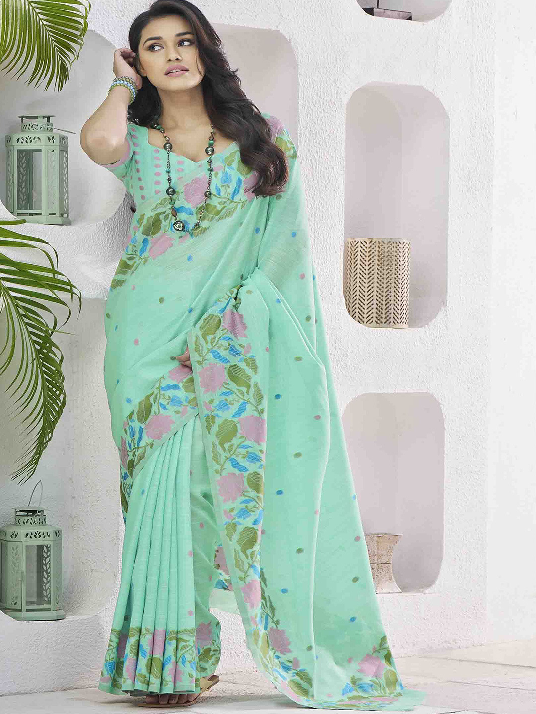 

DIVASTRI Woven Design Linen Blend Saree, Sea green