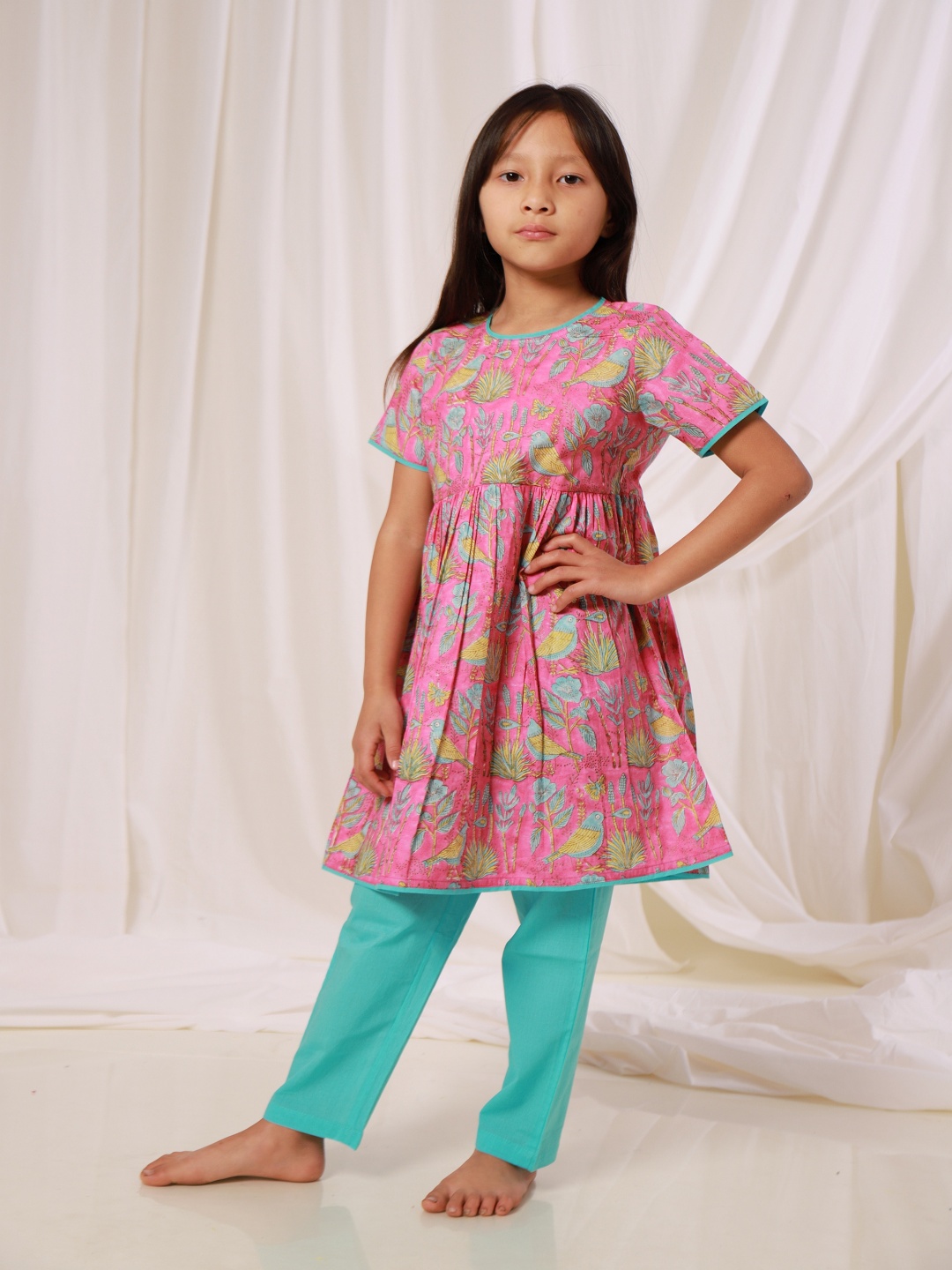 

Sangria Girls Printed Pure Cotton Kurta With Trouser, Pink