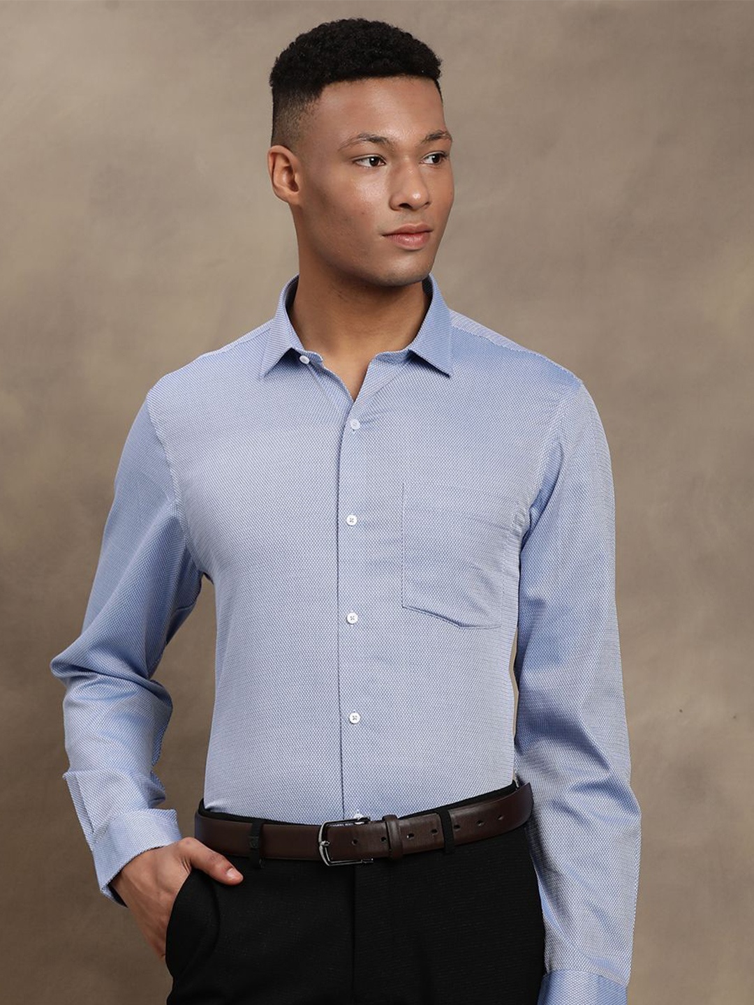 

Turtle Men Standard Slim Fit Opaque Formal Shirt, Blue