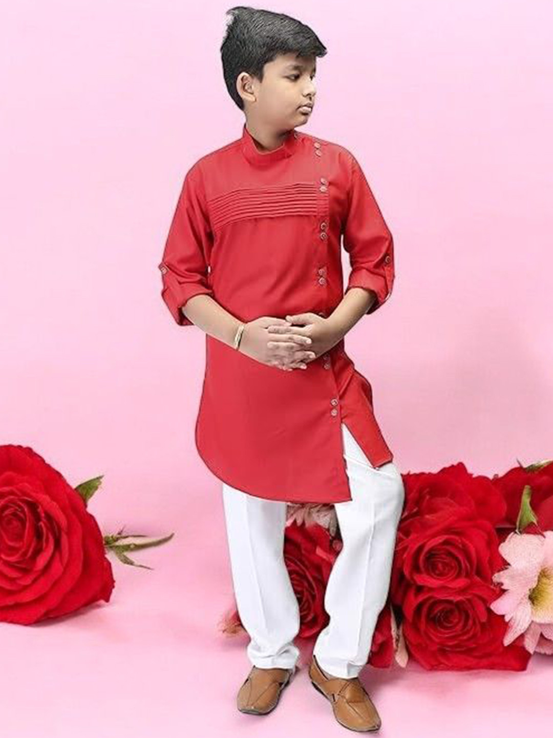 

Qtsy Boys Regular Phulkari Pure Cotton Kurta with Pyjamas, Red