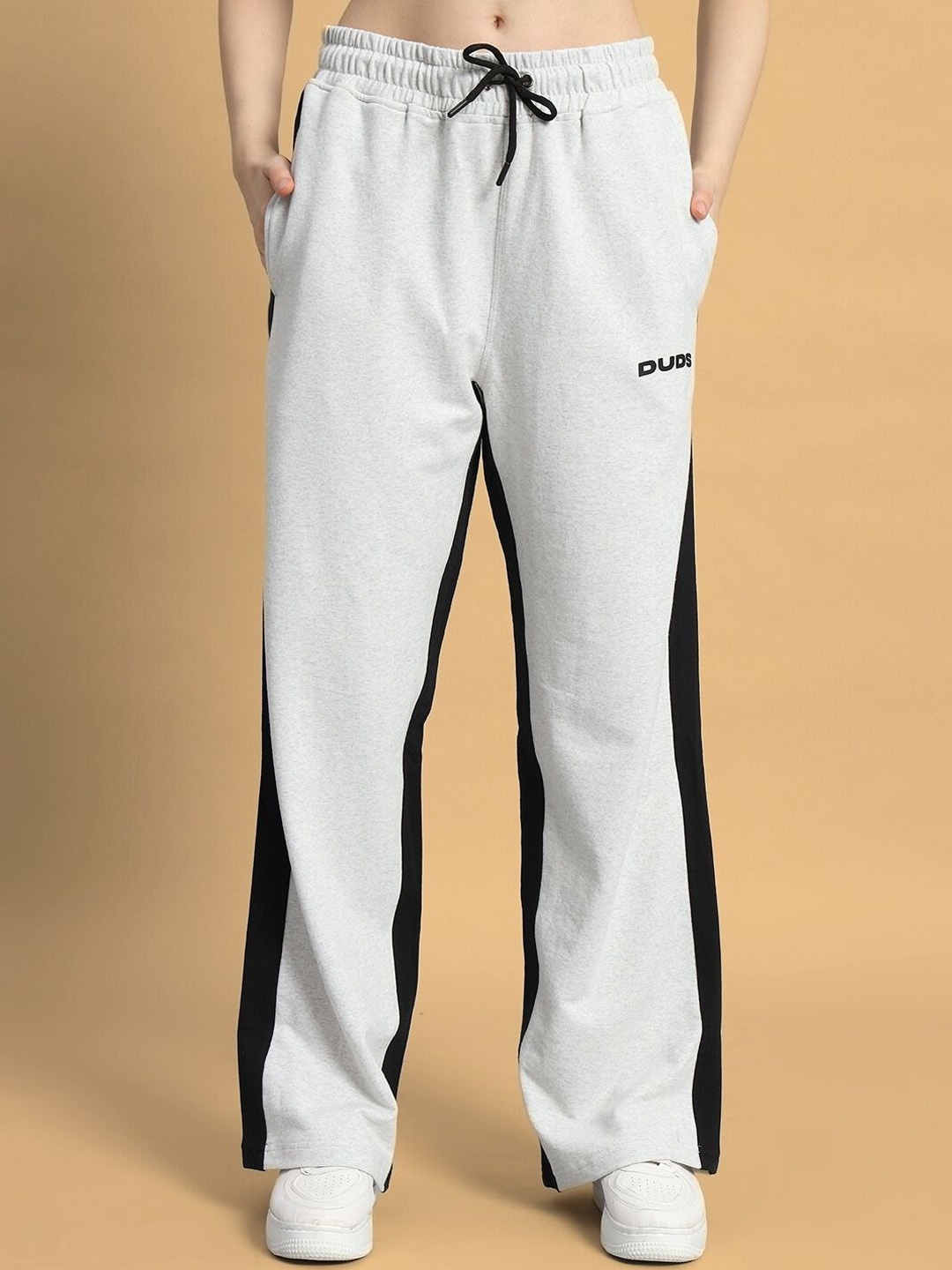 

WEARDUDS Women Mid Rise Baggy Track Pant, Grey
