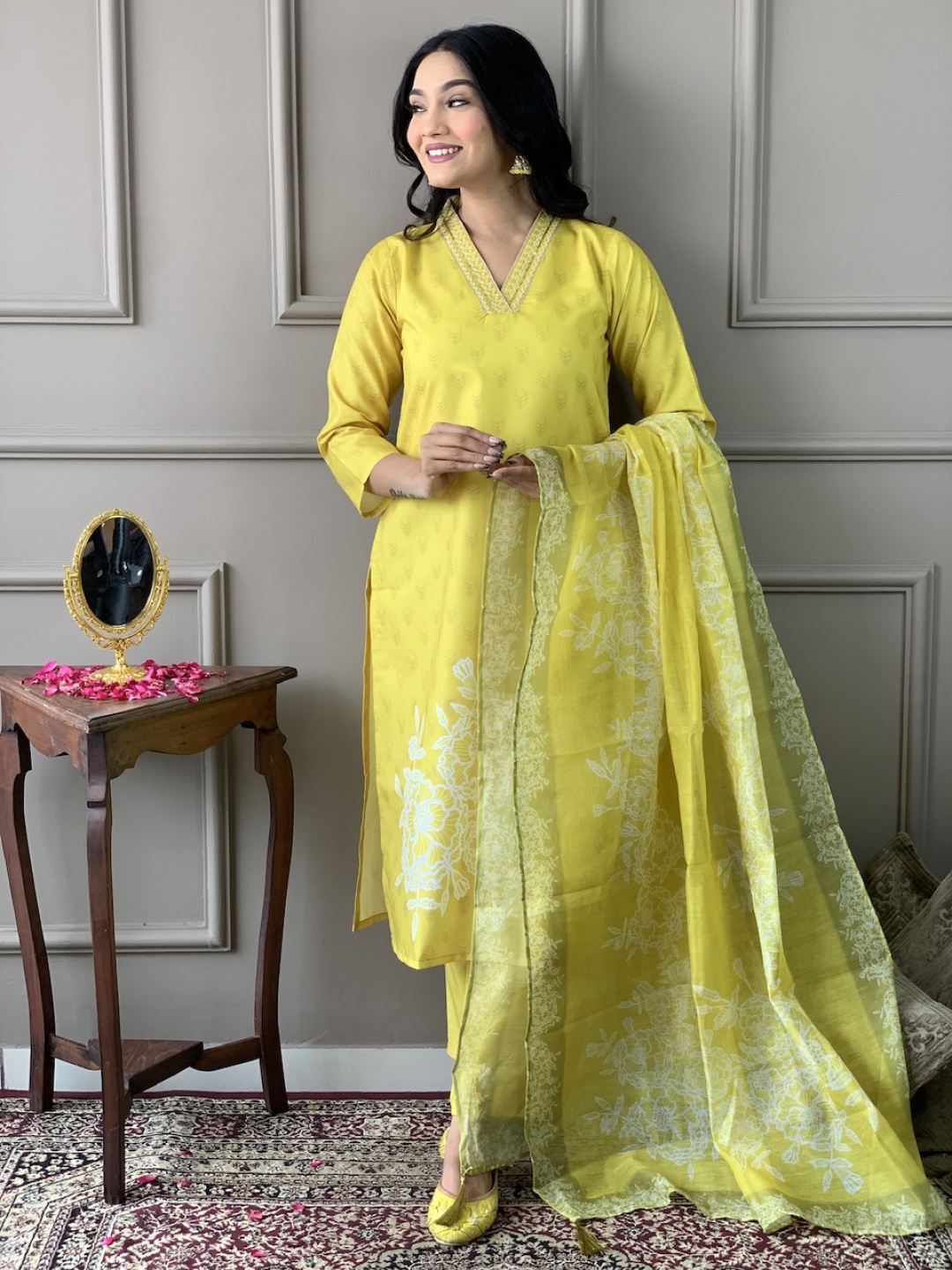 

ORUS Women Floral Printed Regular Pure Cotton Kurta with Trousers & With Dupatta, Yellow