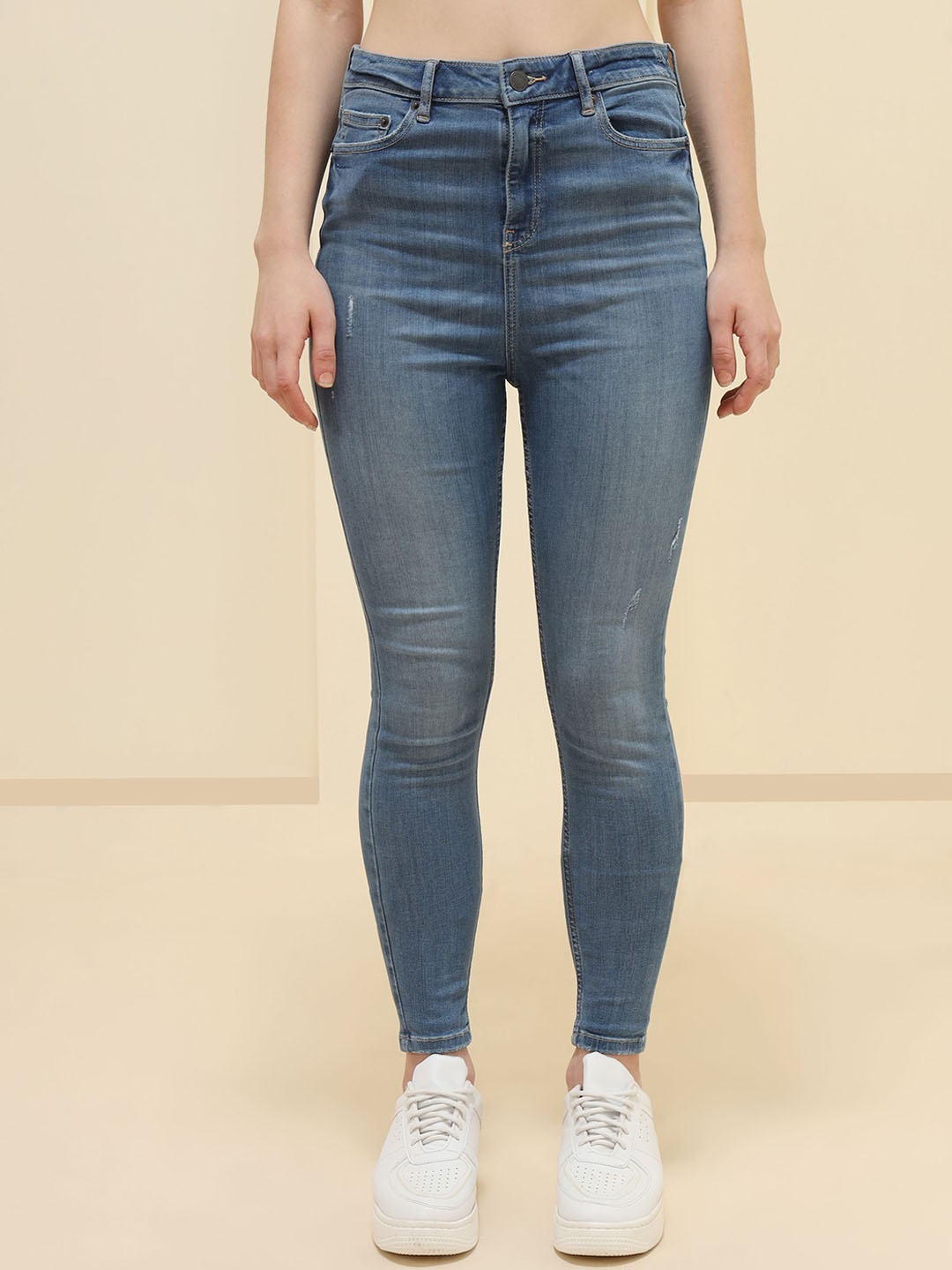 

XABIRI Women Skinny Fit Low Distress Light Fade Jeans, Blue