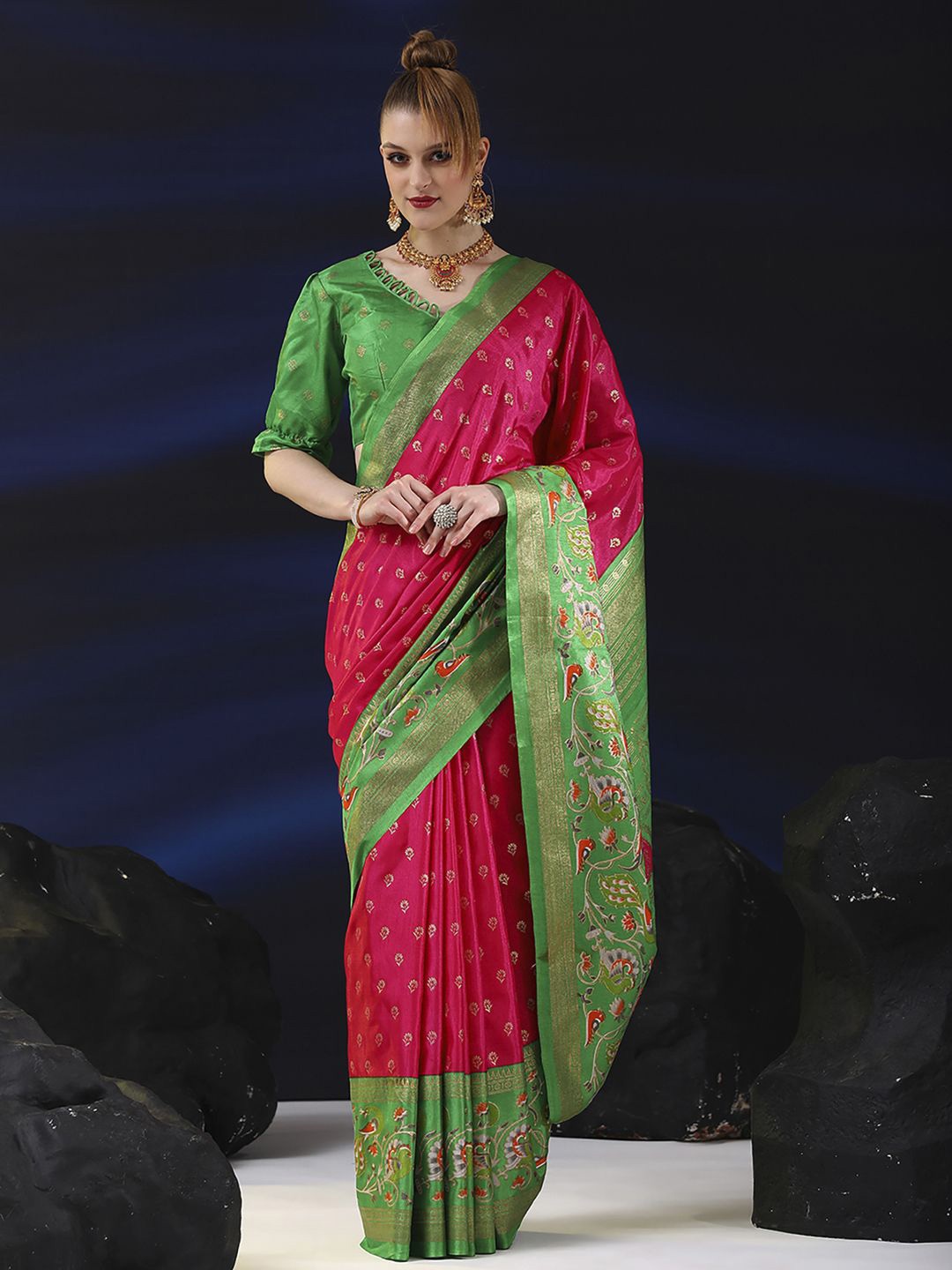 

Mitera Zari Silk Blend Bagh Saree, Pink
