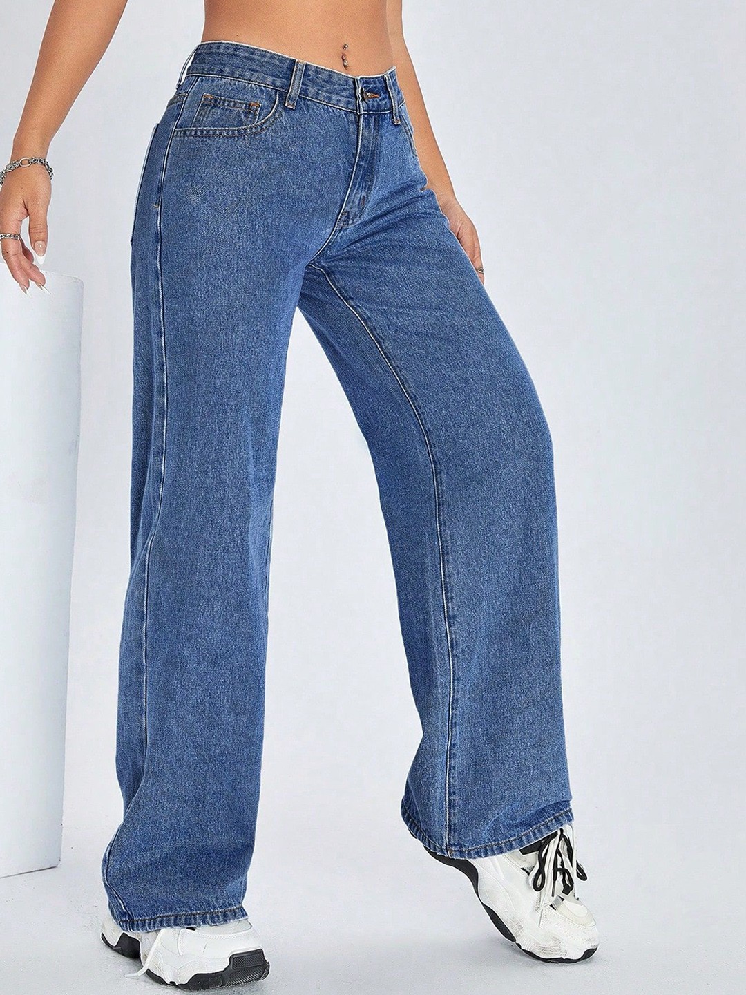 

DressBerry Women Comfort Straight Fit High-Rise Light Fade Acid Wash Stretchable Jeans, Blue