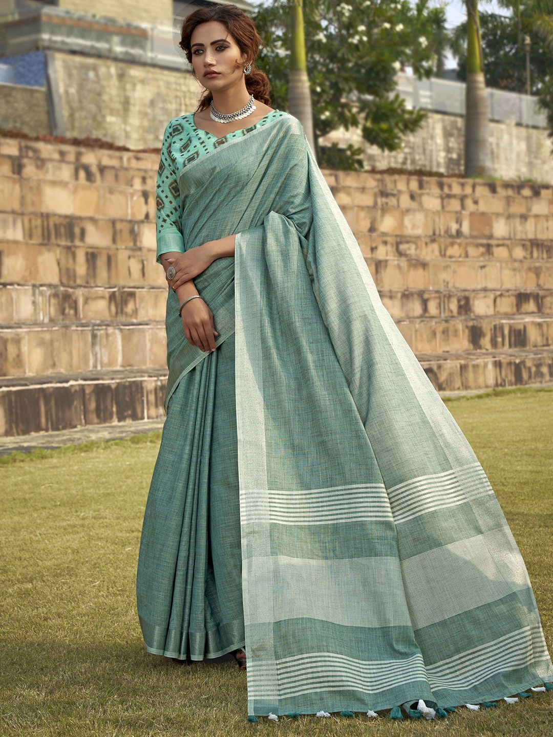 

DIVASTRI Linen Blend Saree, Turquoise blue
