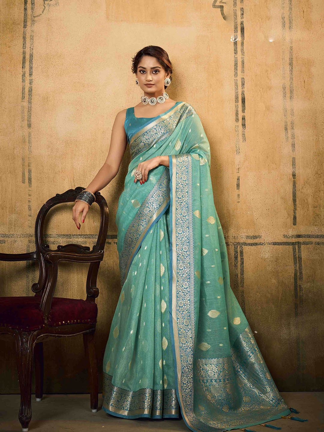 

DIVASTRI Woven Design Zari Silk Blend Saree, Turquoise blue