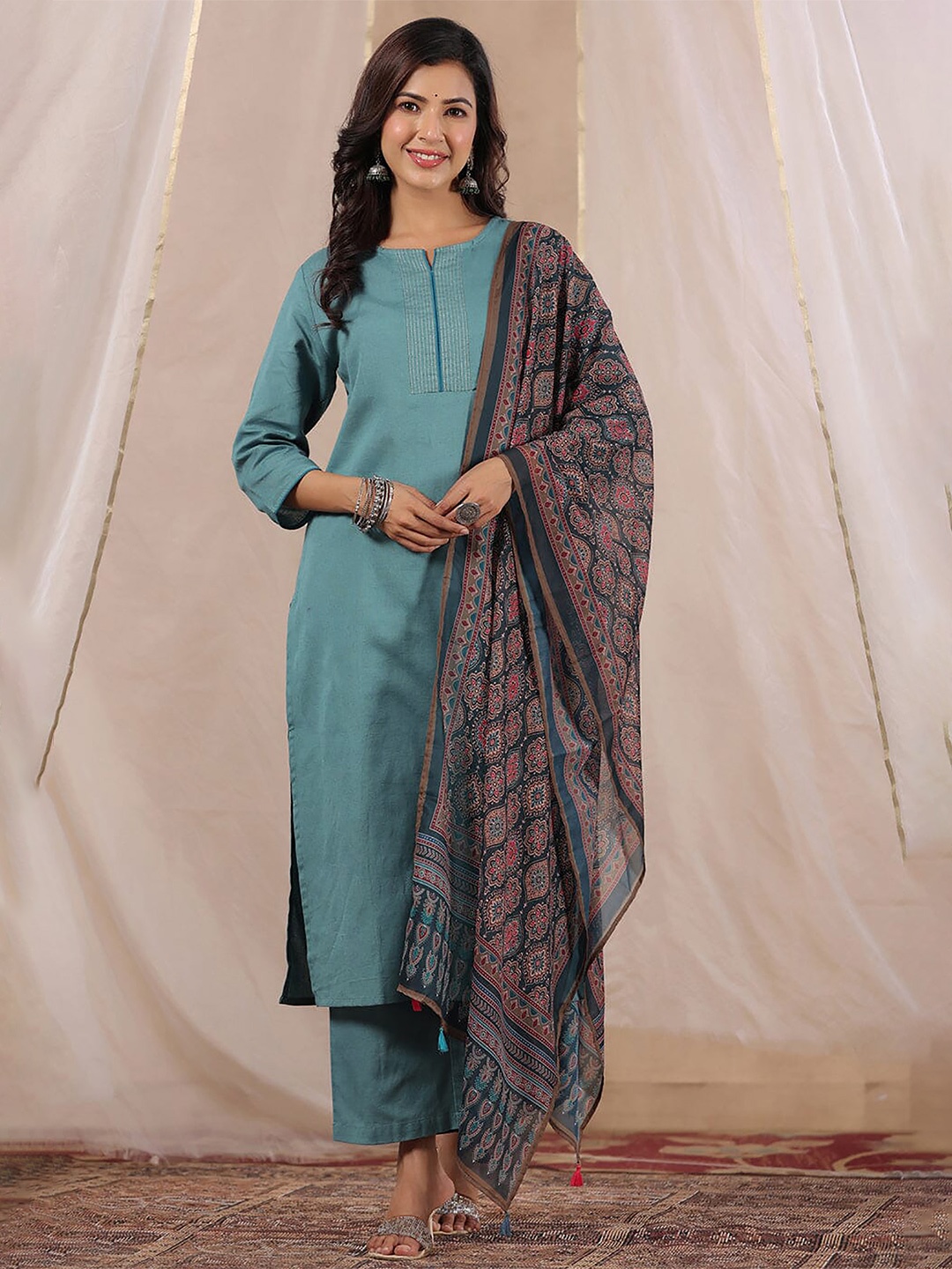

Sangria Round Neck Kurta With Trousers & Printed Dupatta, Blue