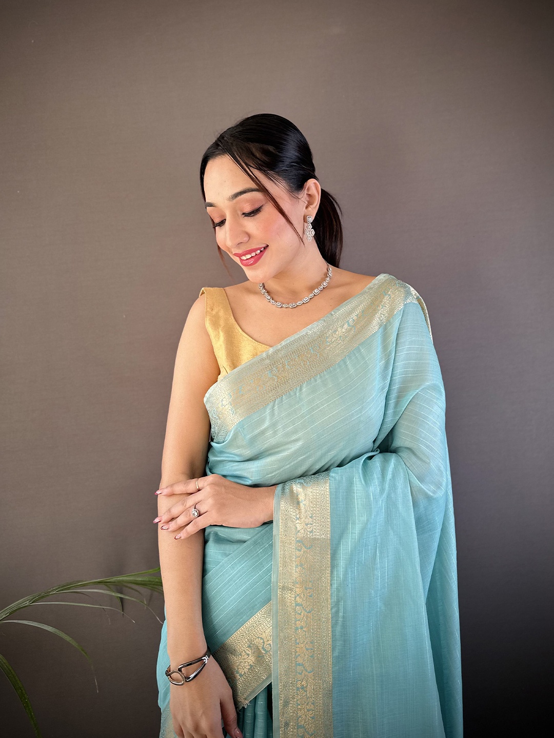 

NIWAA Woven Design Zari Pure Cotton Banarasi Saree, Blue