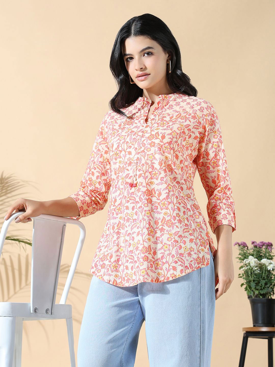 

SHOWOFF Floral Printed Kurti, Peach