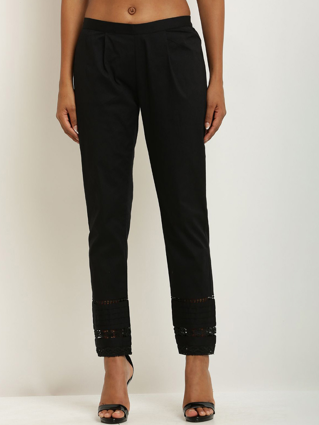 

Sellingsea Women Trousers, Black