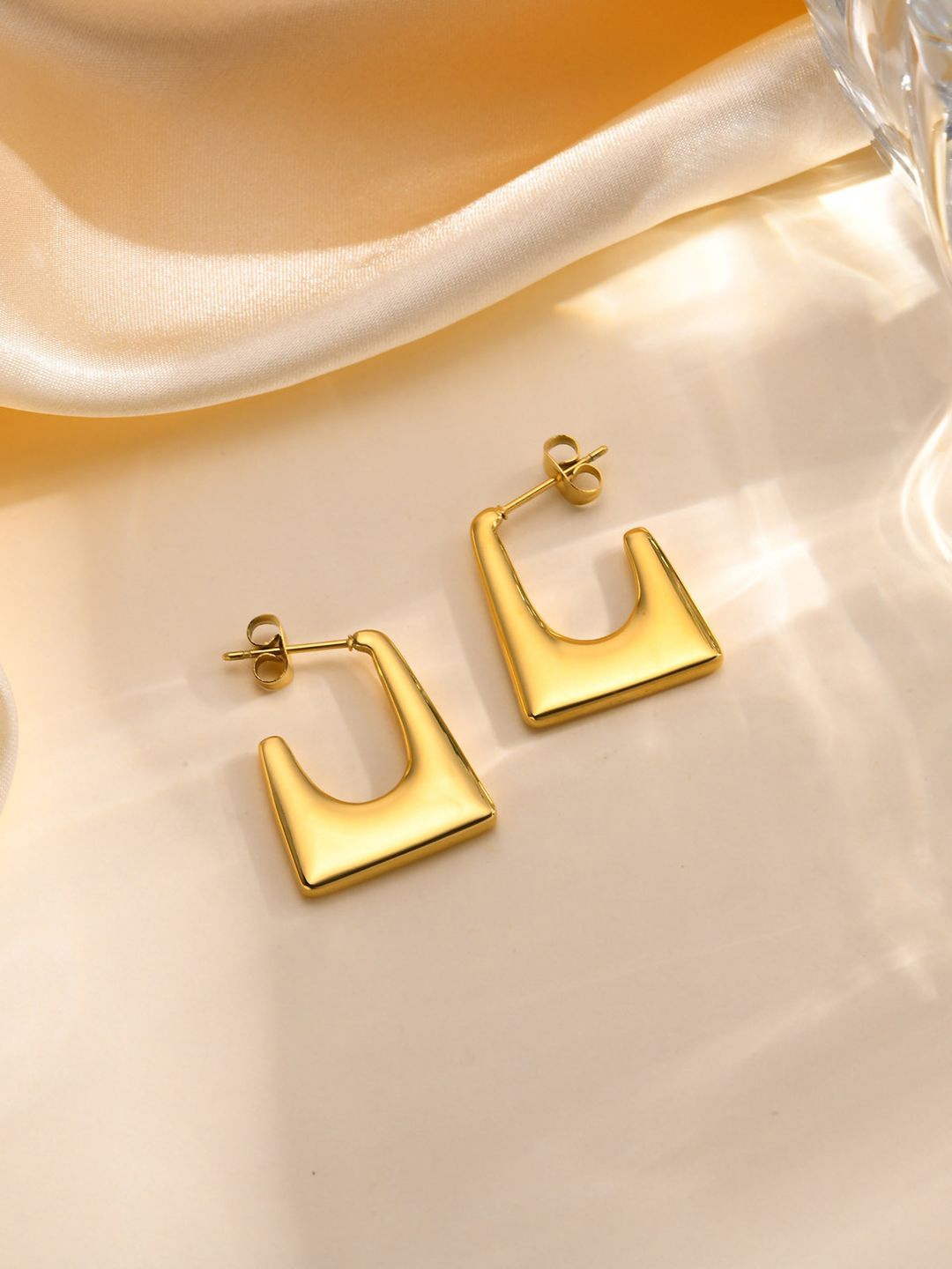 

KRENOZ Gold-Plated Stainless Steel Open Square Shaped Hoop Earrings