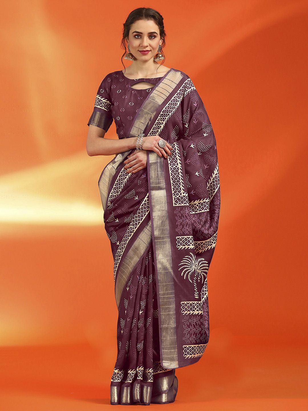 

Mitera Bagh Zari Silk Cotton Sungudi Saree, Burgundy