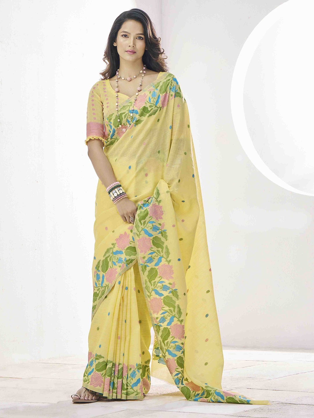 

Blissta Woven Design Linen Blend Saree, Yellow